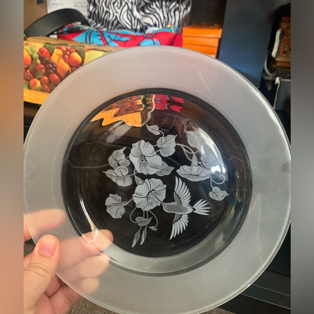 2 pack of Avon Hummingbird Dessert Plates Clear